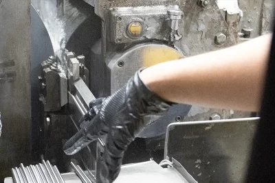 研磨加工なら、大阪の永田製作所